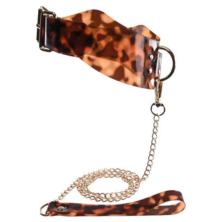 Sincerely Amber Collar with Leash