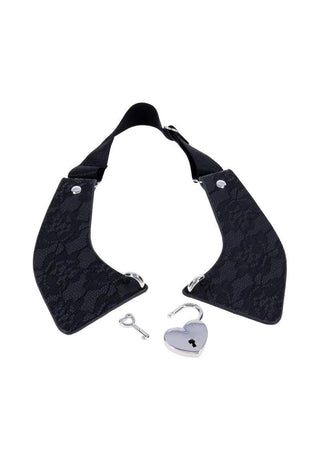 Sex and Mischief Heartbound Lace Day Collar