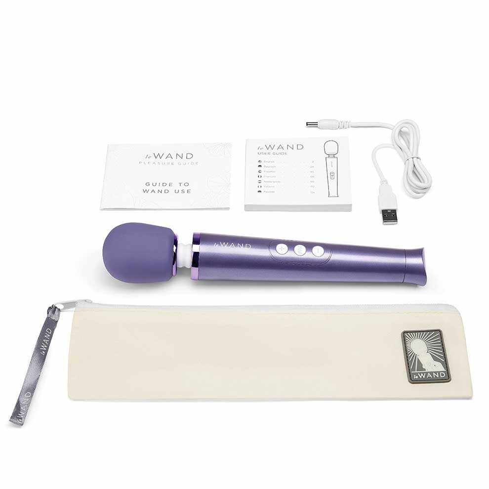 everything included with the le wand petite rechargeable massager lw-007pu violet