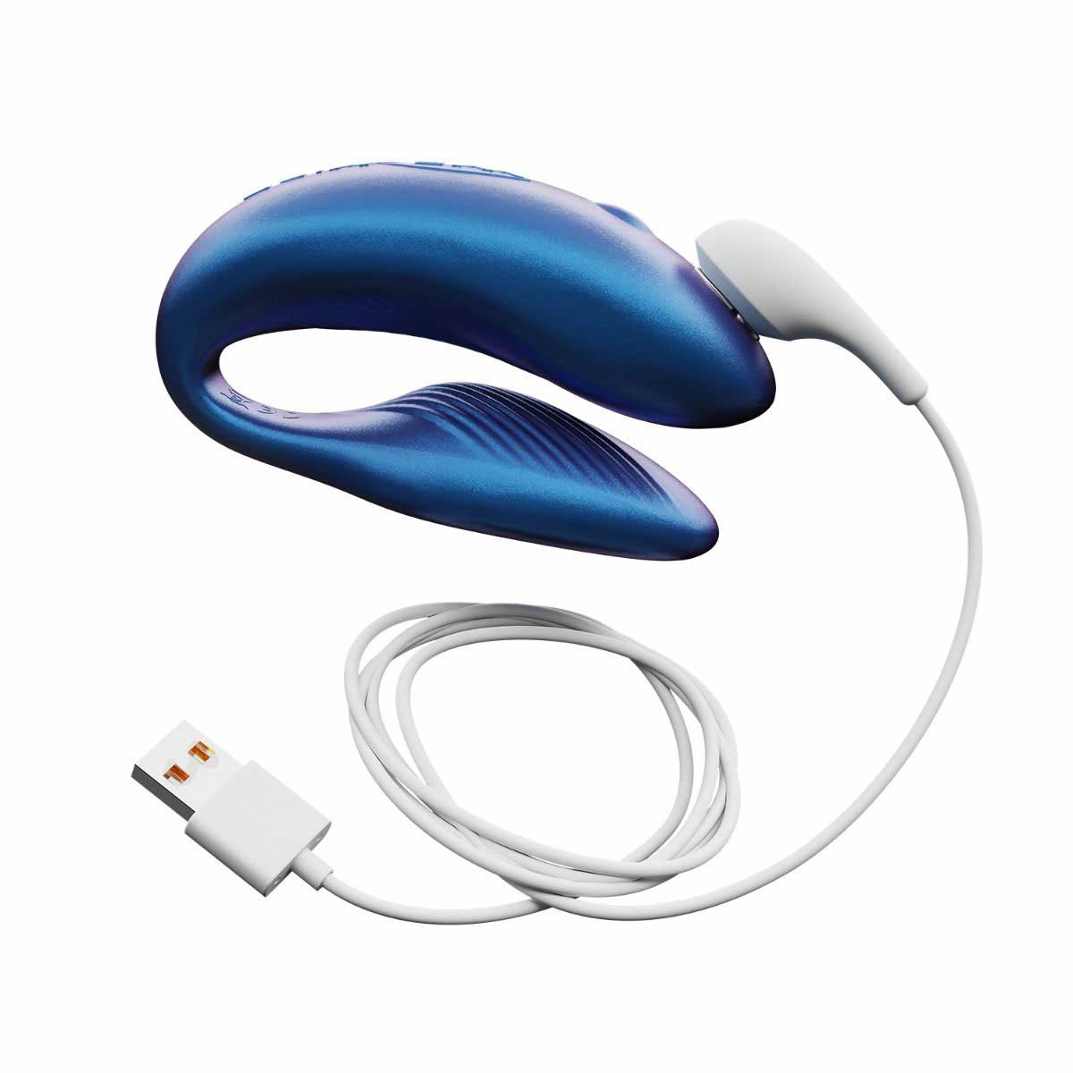 close-up of the charging of the we-vibe chorus couples remote control vibrator vibe wvsnw6sg5 cosmic blue