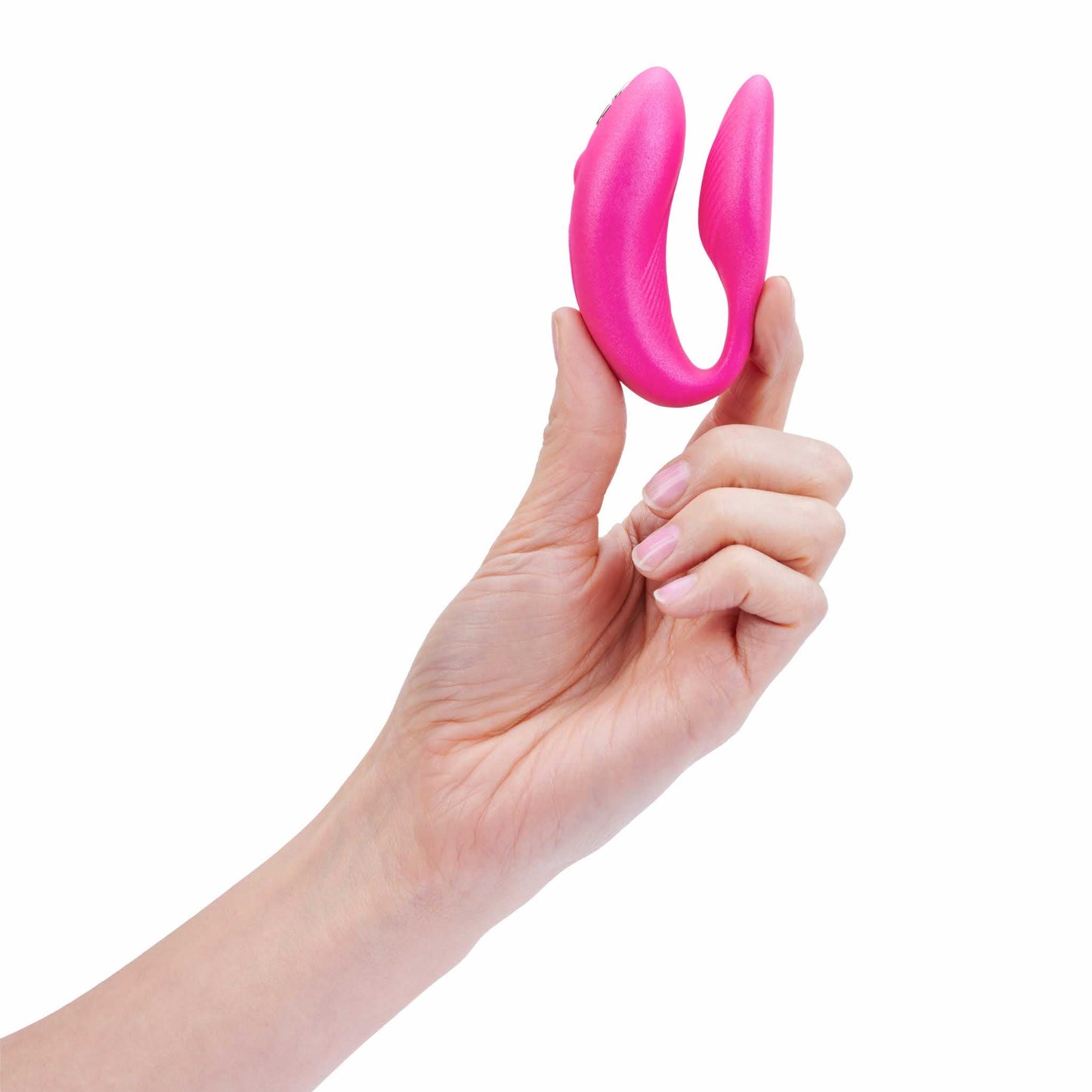 person holding the we-vibe chorus couples remote control vibrator vibe wvsnw6sg5 cosmic pink