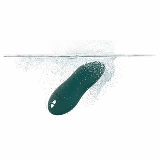 indicating the water resistance of the we-vibe touch x powerful mini massager wvsntcsg6 green velvet